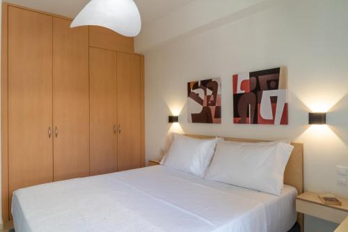 Minos Apartment