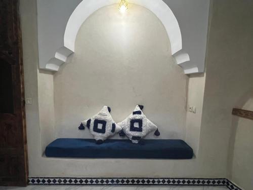 Voodi või voodid majutusasutuse Riad Rkiya with Courtyard toas