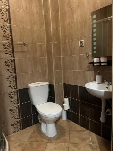 Ένα μπάνιο στο Hotel Chrobry