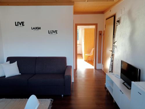 Televisyen dan/atau pusat hiburan di Appartement Margarethen