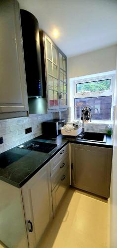 Rose Homestay Brighton - Free parking Ensuite studio room near Brighton Uni photo 15