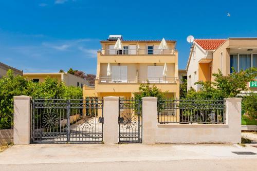 Apartments Apartments Mikulic