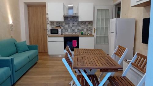 Dapur atau dapur kecil di Diana Home 3