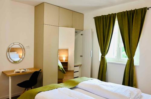 Postel nebo postele na pokoji v ubytování Apartment in Malinska - Insel Krk 51265