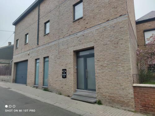 Budova, kde se vila nachází