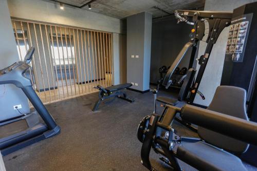 Fitness centrum a/nebo fitness zařízení v ubytování Howard Johnson Undici Republica de La Boca