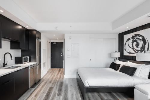 Ένα ή περισσότερα κρεβάτια σε δωμάτιο στο Westview Luxury Suites
