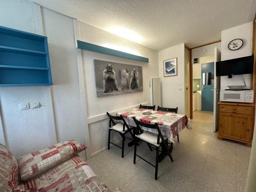 Studio divisible au calme, balcon sud-ouest, 24m²