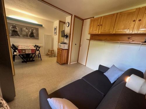 Studio divisible au calme, balcon sud-ouest, 24m²
