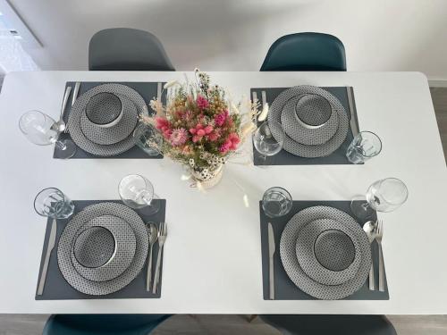 Galeriebild der Unterkunft Appartement F3 cozy avec balcon proche de Paris et aéroport CDG in Villiers-le-Bel