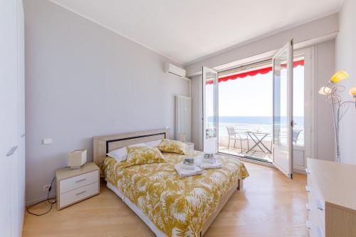 Wonderful Apartment on Sea