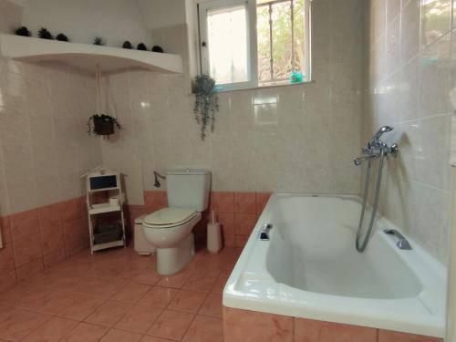 Ένα μπάνιο στο casa mouliana