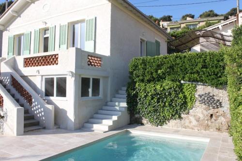 Maison avec vue sur le port de plaisance