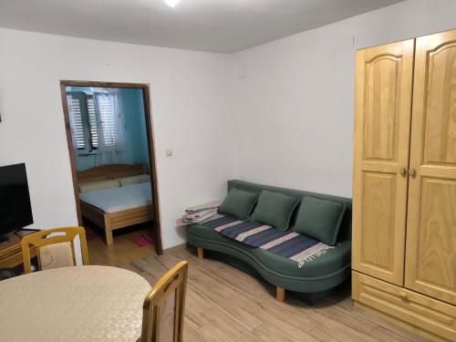 Galeriebild der Unterkunft Apartman Baja in Čunski
