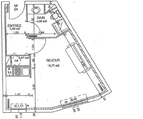 dessin d'un plan de plancher d'un bâtiment dans l'établissement Pret à usage & Commodat Chatillon Maison blanche - 30 nuitées minimum - Salarié mobilité ou étudiant stagiaire, à Châtillon