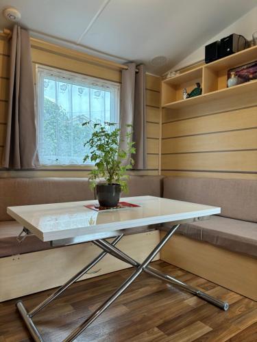 A05 mobile home camping phare d opale