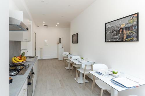Una cocina o cocineta en MIFRA SUITES