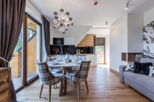 Kuchyň nebo kuchyňský kout v ubytování Aparthotel Góralski Spa & Restaurant