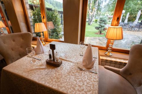 Posezení v ubytování Hotel RAS Pazarište