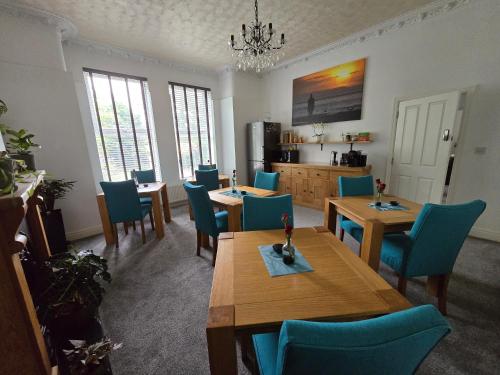 Victorian Renovation Room 4 photo 5