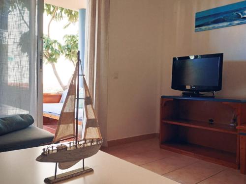 CASA ANITA, pool sea and surf in Corralejo