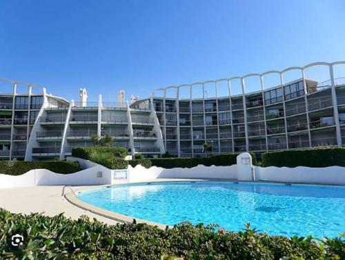 1er ligne piscine au couchant