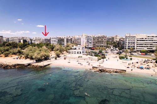 Athens Riviera, seaview, beachfront, Lux Apartment on Starbucks building