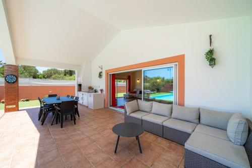 Ponta da Piedade Family House