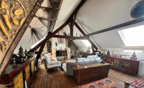 Grand Appartement Atypique, proche Centre-Ville, Remparts, Nausicaa