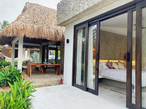 Patio nebo venkovní prostory v ubytování NEW beach villa w pool between Tayrona & Palomino