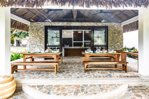 Fotografie z fotogalerie ubytování NEW beach villa w pool between Tayrona & Palomino v destinaci Buritaca