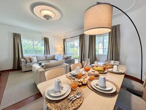 Vilamoura White House Villa With Pool by Homing