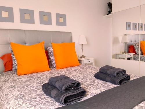 Appartement Orange trees vue mer panoramique 150m des plages