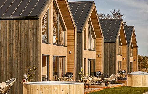 2 Bedroom Lovely Home In Trzesacz