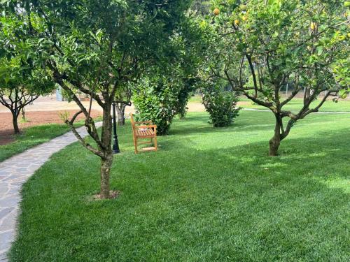 Κήπος έξω από το Agriturismo Il Podere Alghero