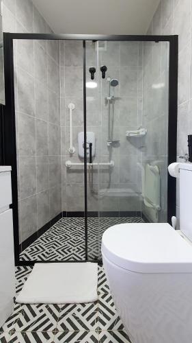 Rose Homestay Brighton - Free parking Ensuite studio room near Brighton Uni photo 21