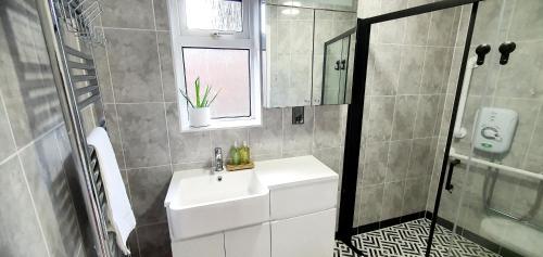 Rose Homestay Brighton - Free parking Ensuite studio room near Brighton Uni photo 20