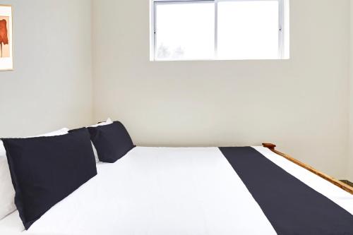 Φωτογραφία από το άλμπουμ του Hotel O SM Boarding and Lodging σε Jālahalli