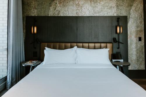 The Motley Hotel Image