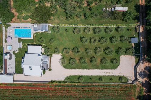 Villa Crystallina