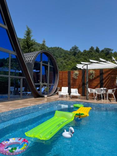Πισίνα στο ή κοντά στο Lerik House Roll