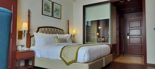 Ein Bett oder Betten in einem Zimmer der Unterkunft Hotel Greenberry Narkanda