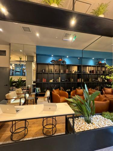 Posezení v ubytování Design Hotel & Private Spa - Tbilisi Edition