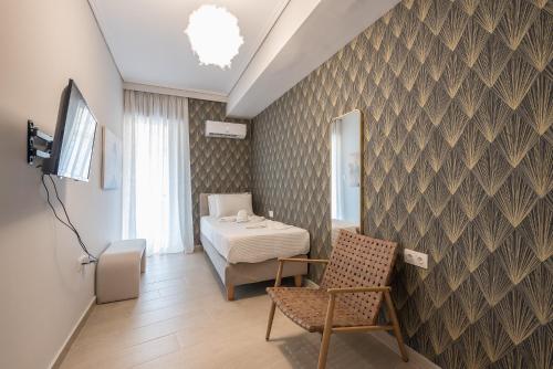 Chic 2BR Apartment with Balcony