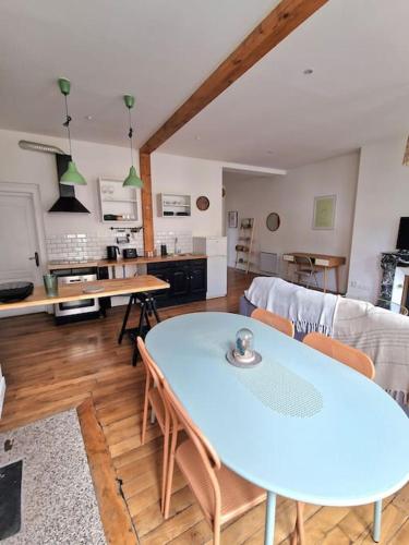 Photo de la galerie de l'établissement Magnifique Appartement - Driant, à Troyes