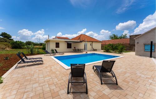 3 Bedroom Amazing Home In Sukosan