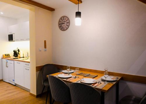 Kuchyň nebo kuchyňský kout v ubytování Ruralna kuća za odmor CVEPUK