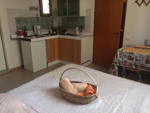 A kitchen or kitchenette at Mistral Sardegna