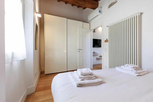 Novella Top Floor Hideaway