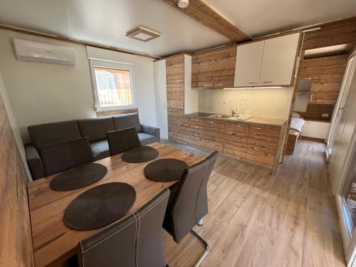 Ảnh trong thư viện ảnh của MIMOSA Luxury Mobile Homes ở Sveti Juraj